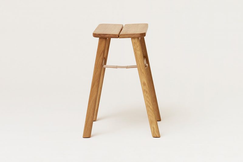 Form & Refine Hocker Angle