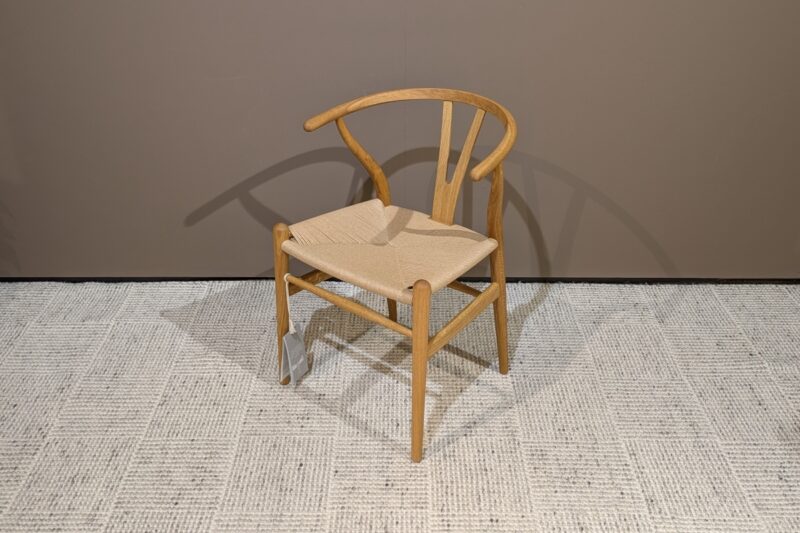 Stuhl Wishbone Chair CH24 von Carl Hansen, Gestell Eiche geölt, Geflecht natur