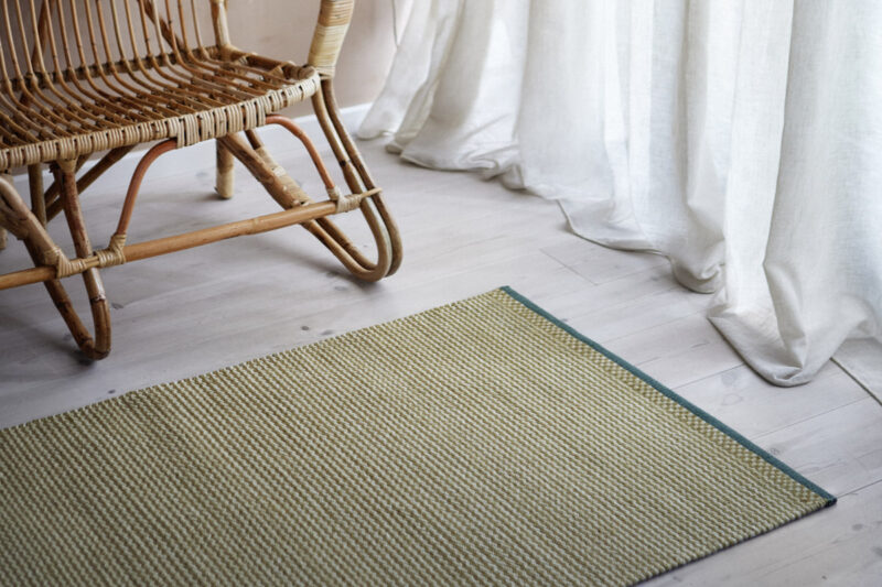 Fabula Living Teppich Daisy Farbe Hay/Off White