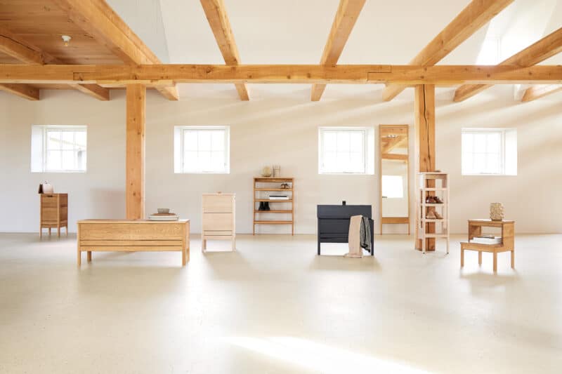 Form and Refine A-Collection, Schuhregal, Spiegel, Truhe und Tritthocker