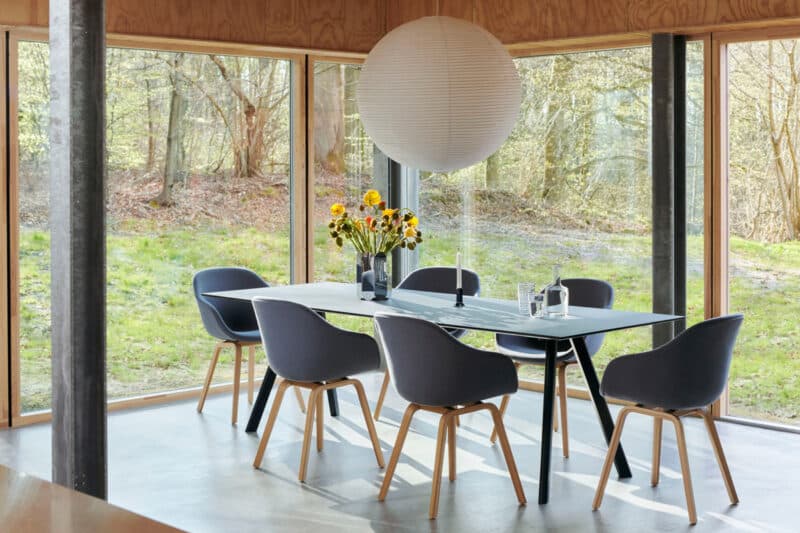 Esstischgruppe, Esstisch CPH30, Stühle About a Chair gepolstert