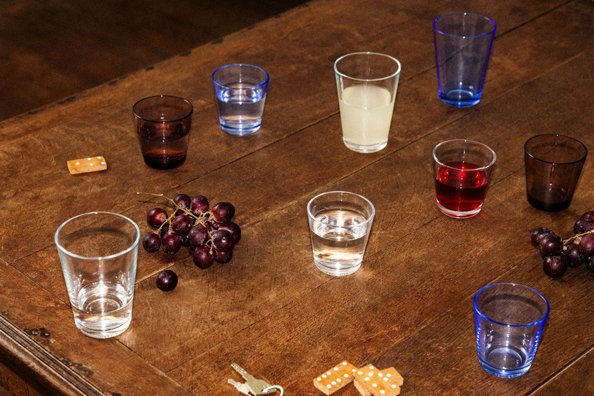 Iittala_Kartio_02_b Iittala Trinkgläser der Serie Kartio groß und klein in diversen Farben